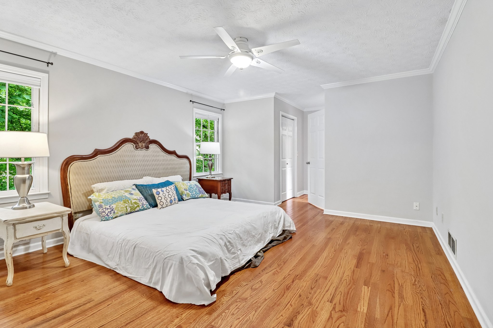 Newport Rd SW-S2904-028.jpg