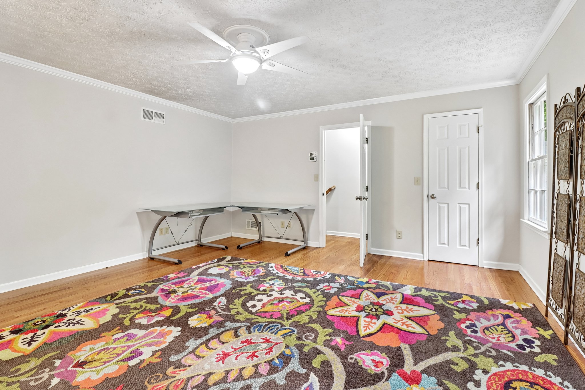 Newport Rd SW-S2904-041.jpg