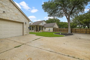  Photo 42