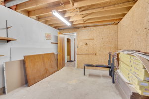  Photo 33