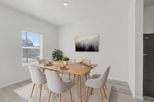 DSC08600 virtually staged.jpeg