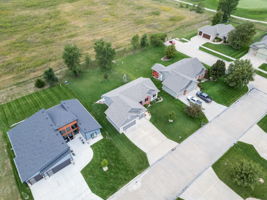  Photo 44