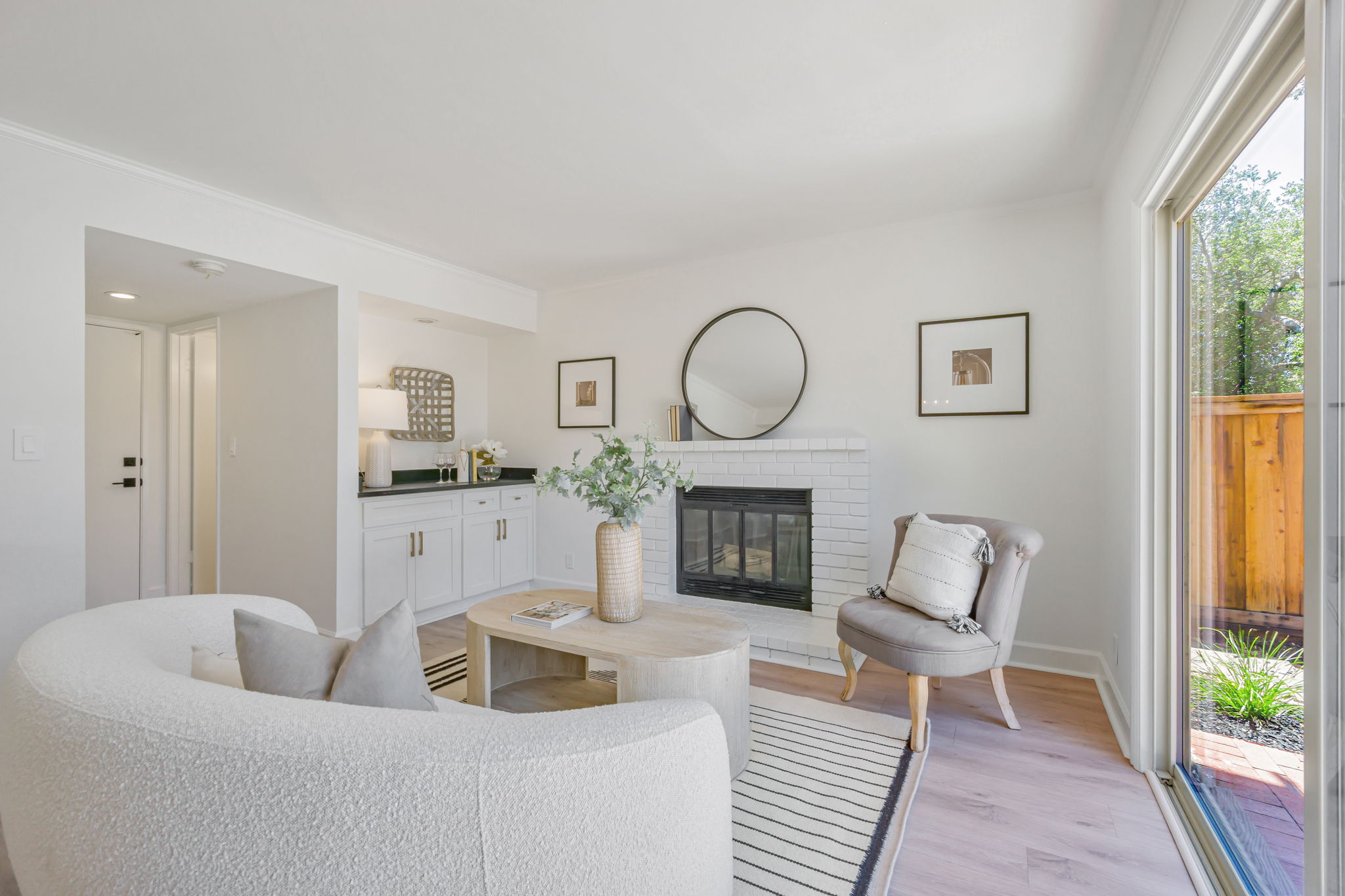 014_2140 Blackrock Pl