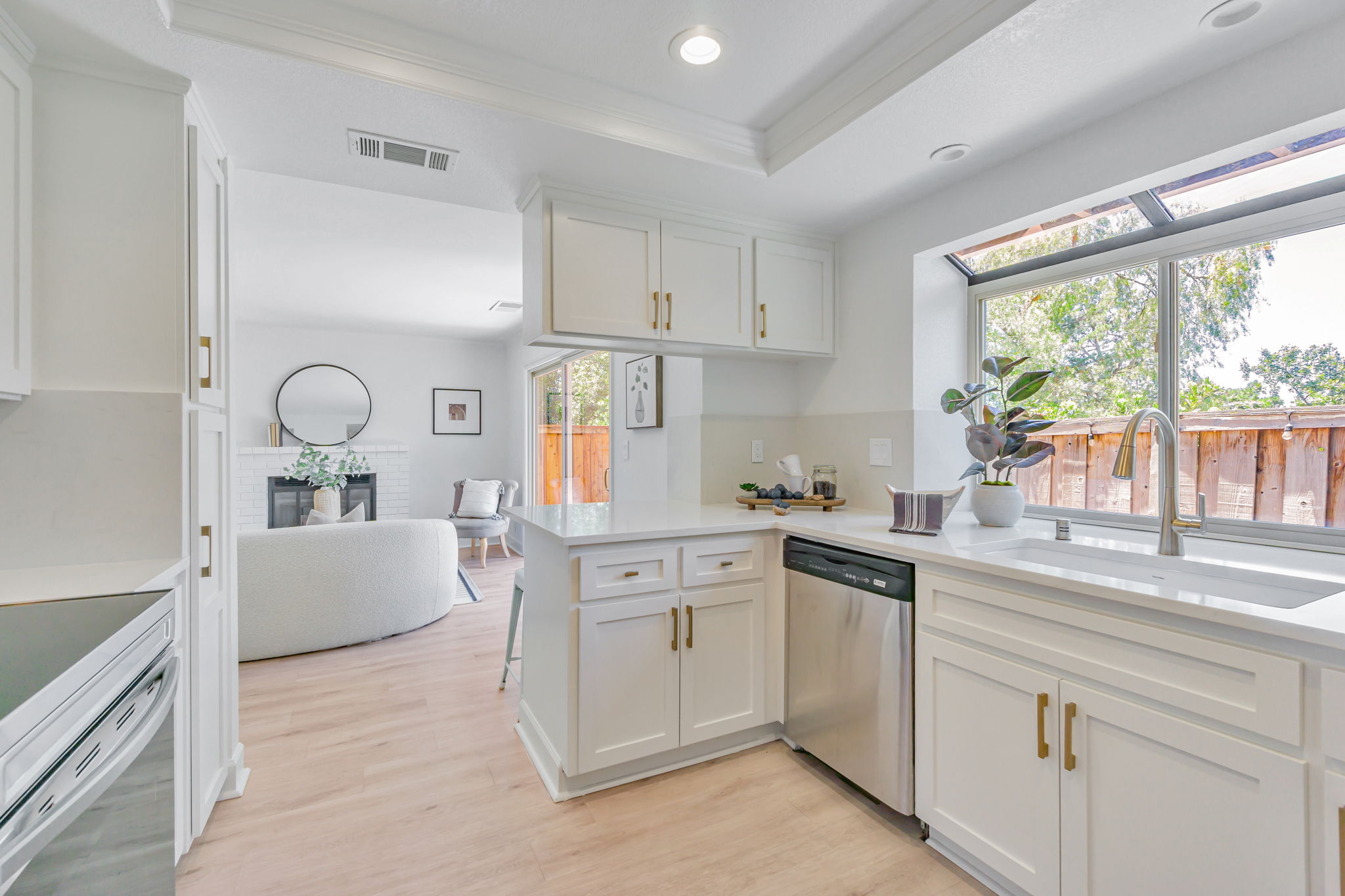 017_2140 Blackrock Pl