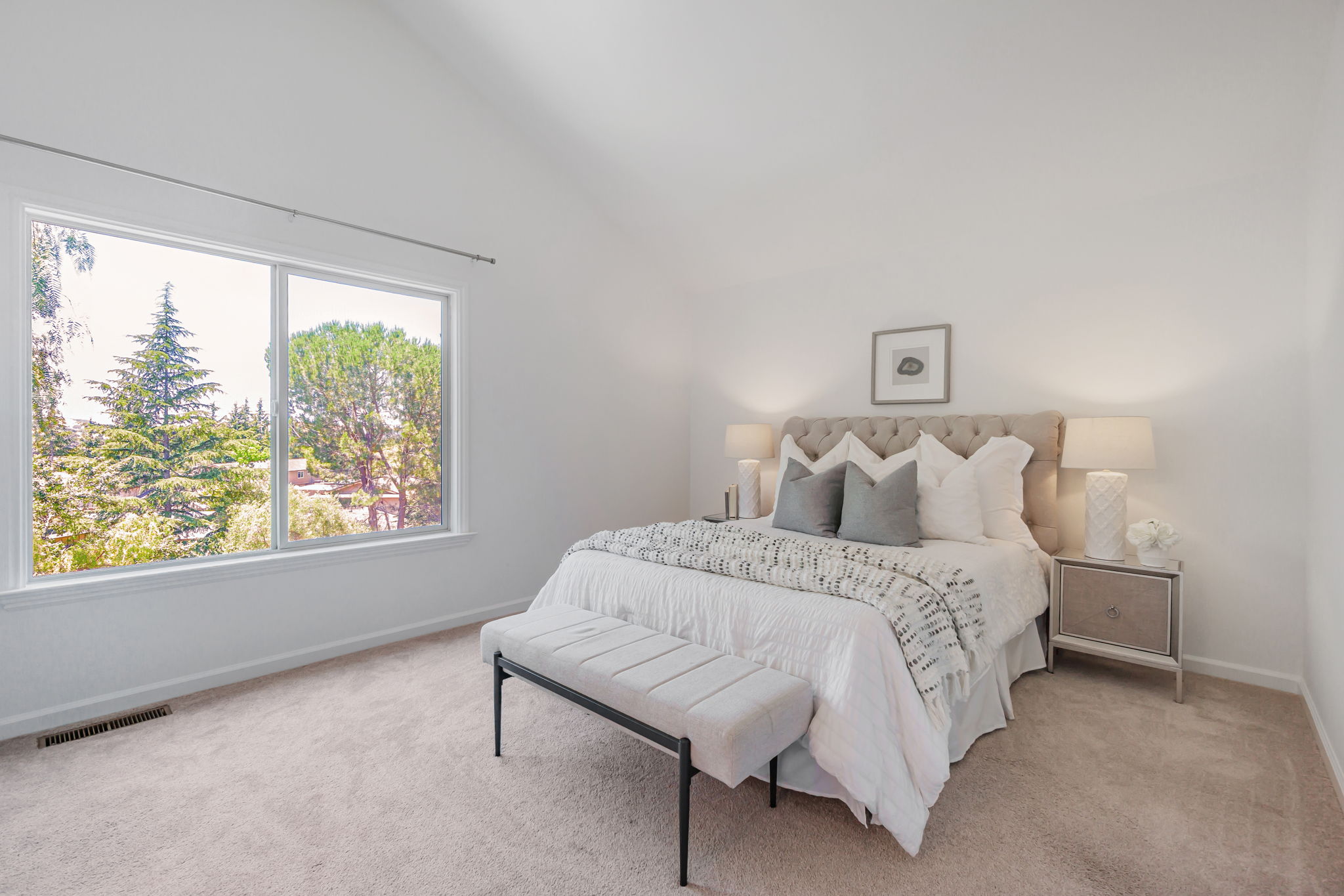 037_2140 Blackrock Pl