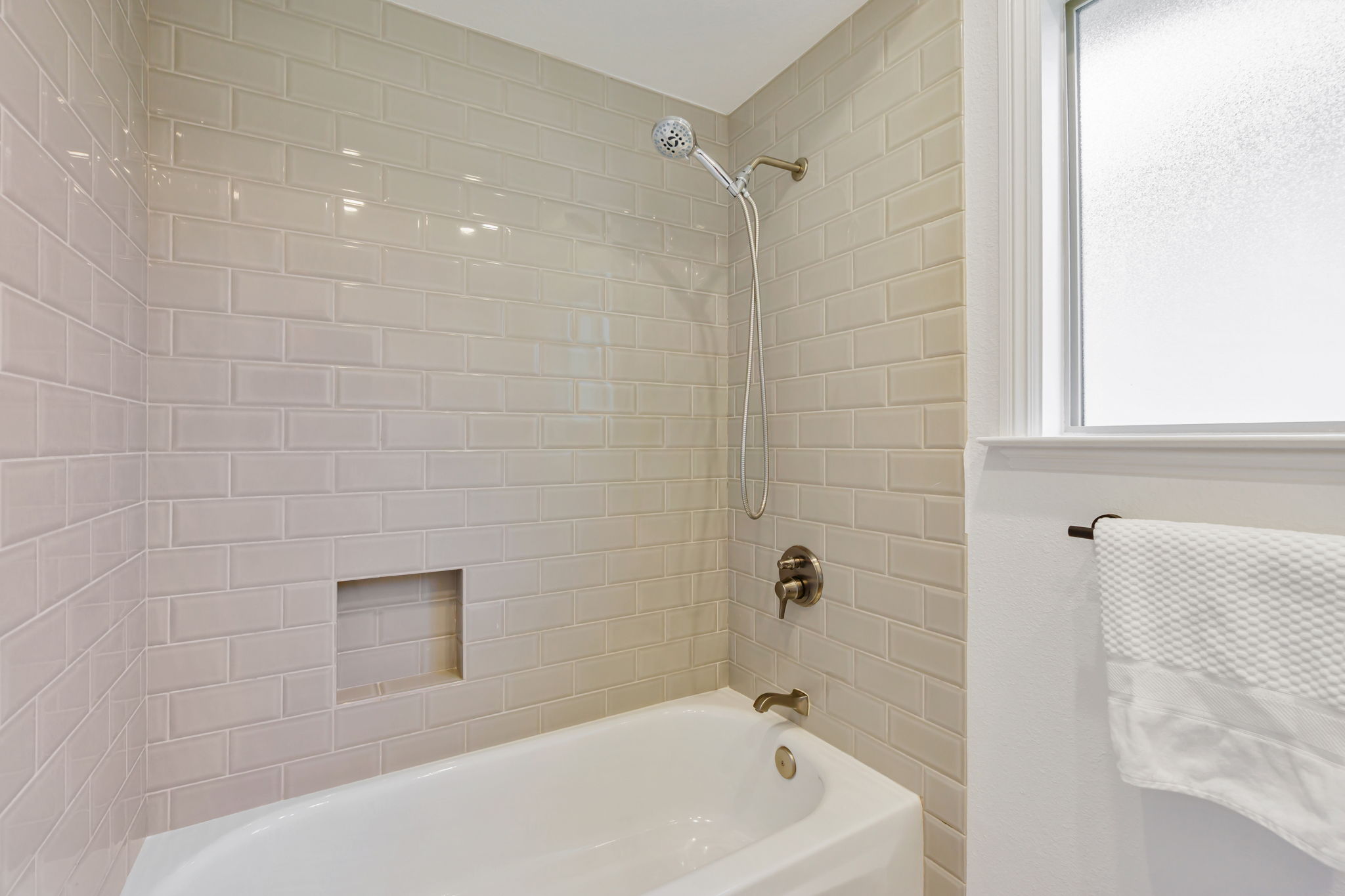 045_2140 Blackrock Pl