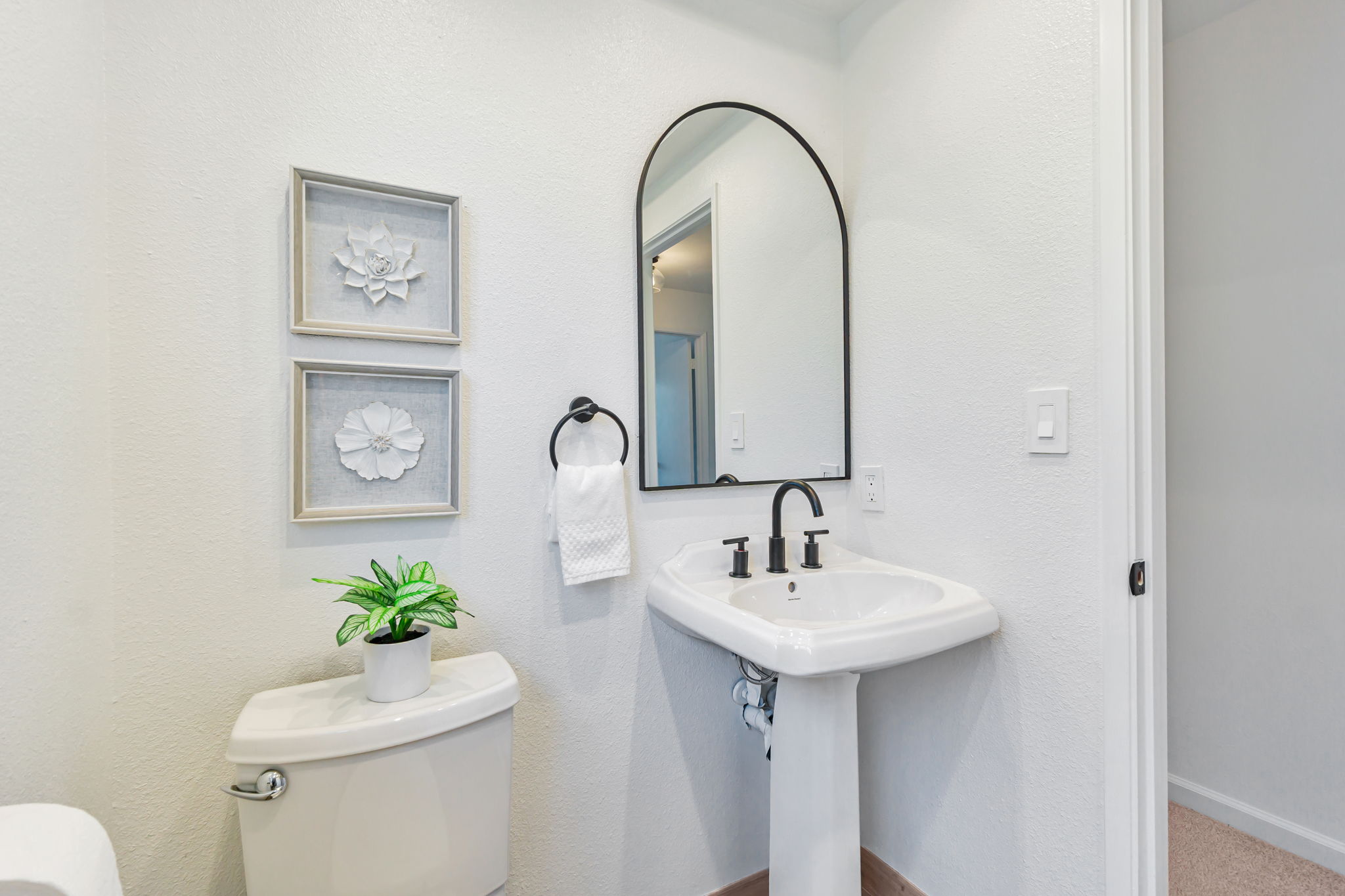 046_2140 Blackrock Pl