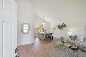 007_2140 Blackrock Pl