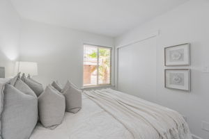 030_2140 Blackrock Pl