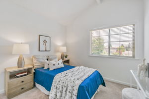 033_2140 Blackrock Pl