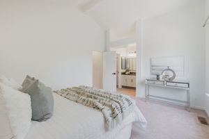 039_2140 Blackrock Pl