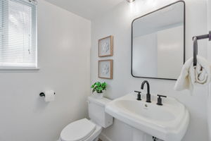 047_2140 Blackrock Pl