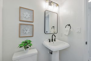 048_2140 Blackrock Pl
