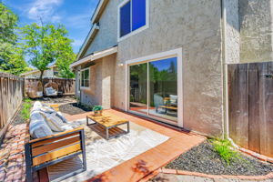 053_2140 Blackrock Pl