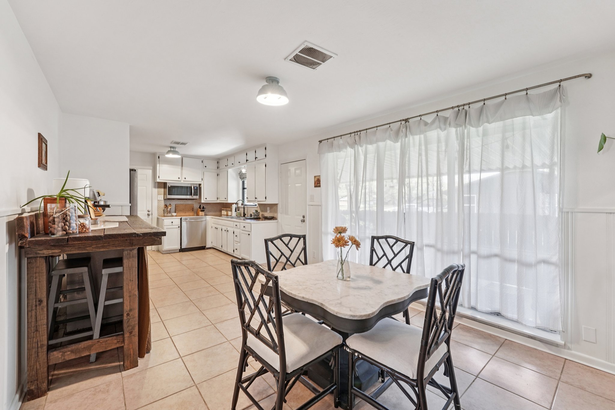 196382 - 2141 Hermanson Dr, Waco, TX 76710-S1903-010.jpg