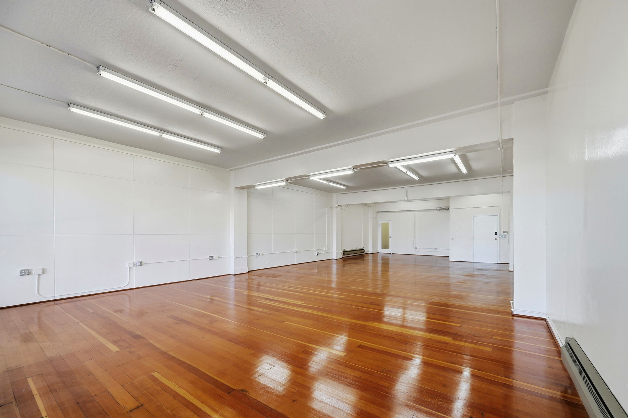 018_f8_2141 Mission St