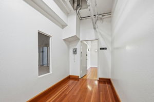 007_f8_2141 Mission St