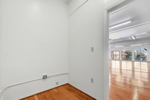 044_f8_2141 Mission St