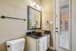 Liguria Dr-S2107-033.jpg