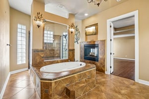 Liguria Dr-S2107-043.jpg