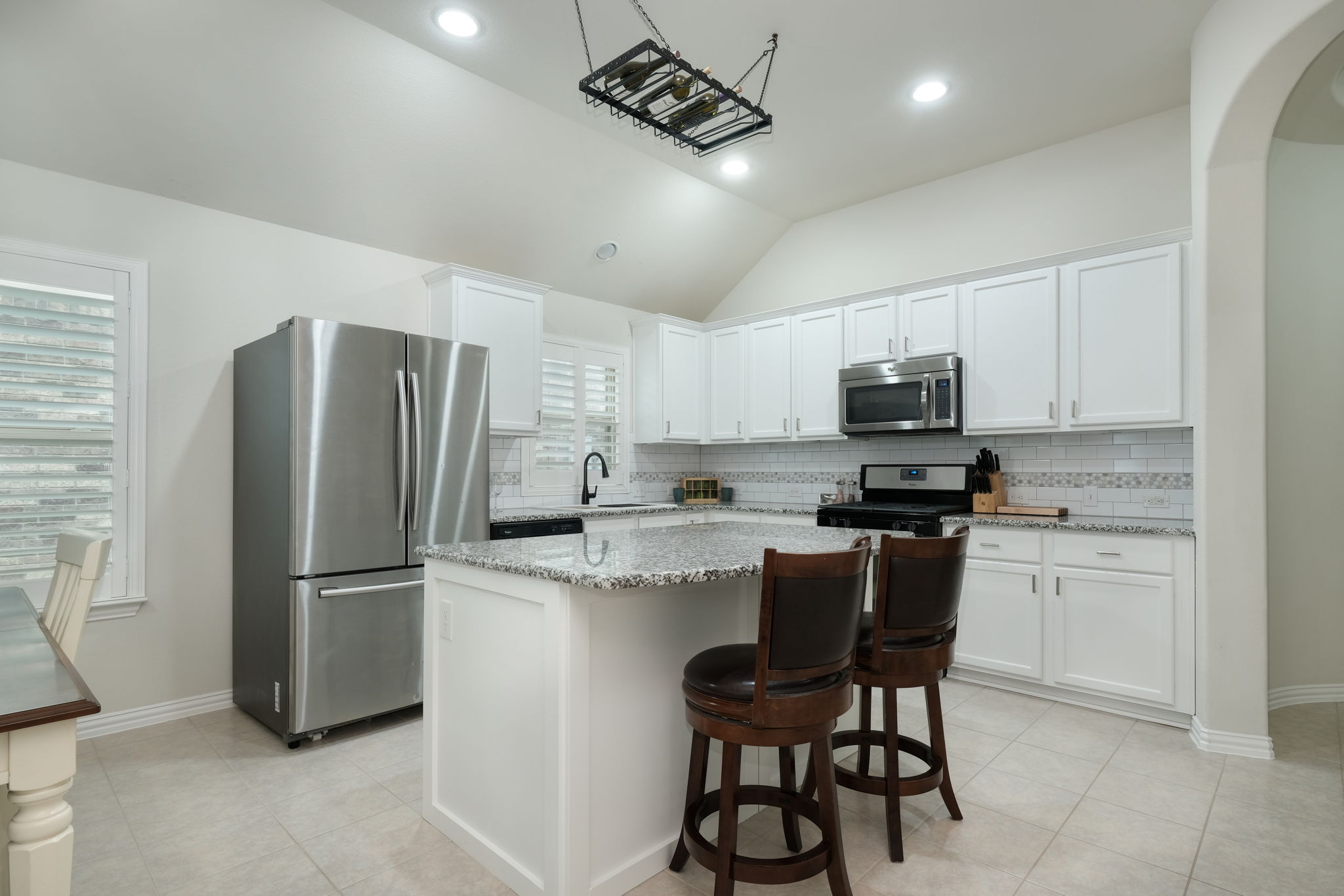 Kitchen/Breakfast Bar