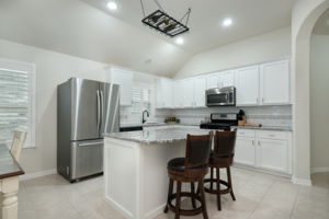 Kitchen/Breakfast Bar