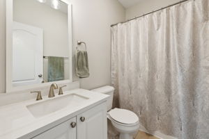  Photo 37