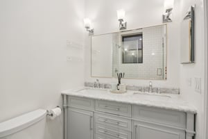 N Racine Ave-S1203-032.jpg