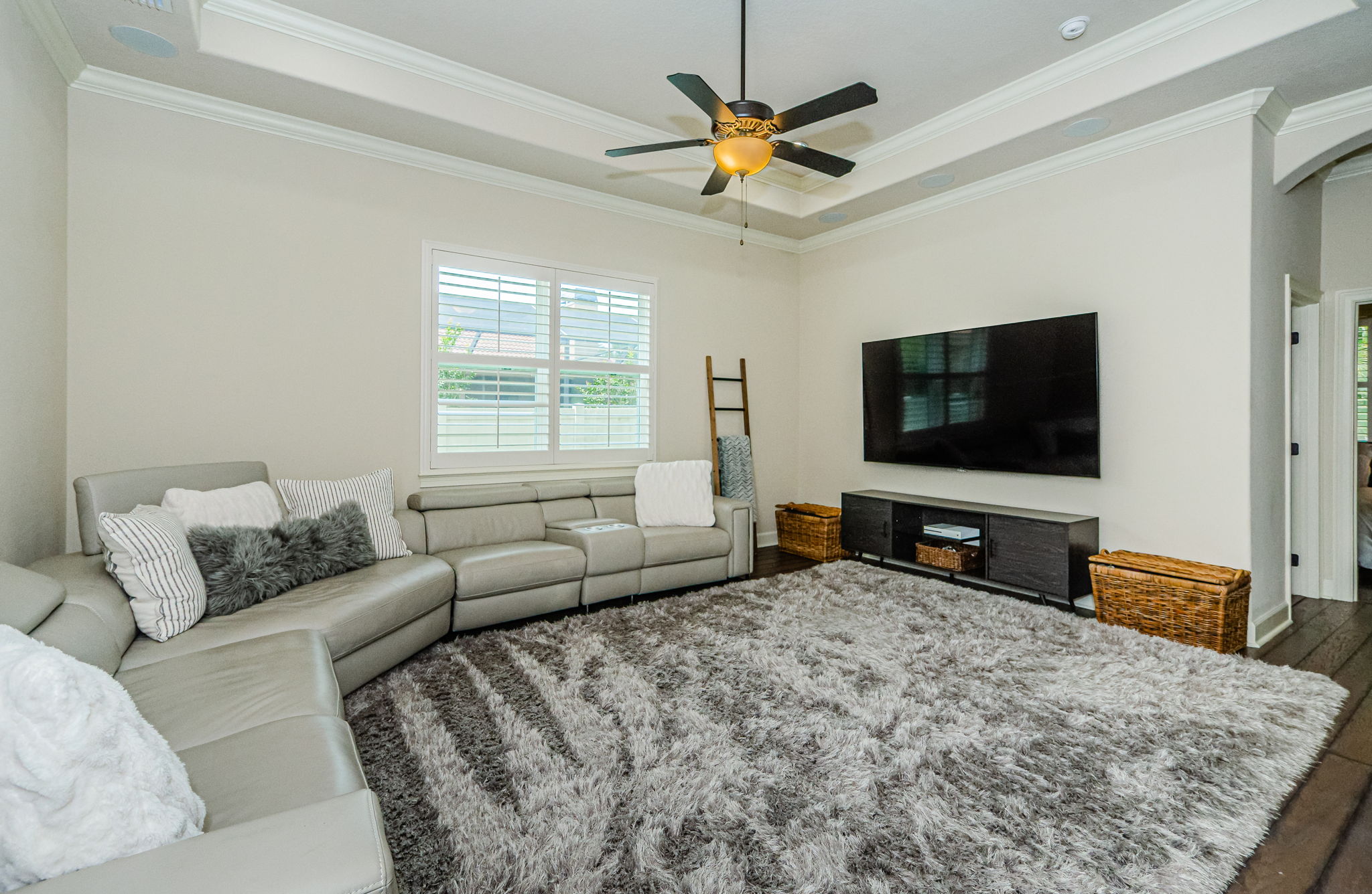 Guest Living Room 1B