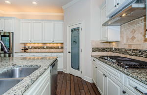 Kitchen 1F