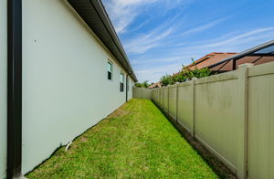 Side Exterior 1B
