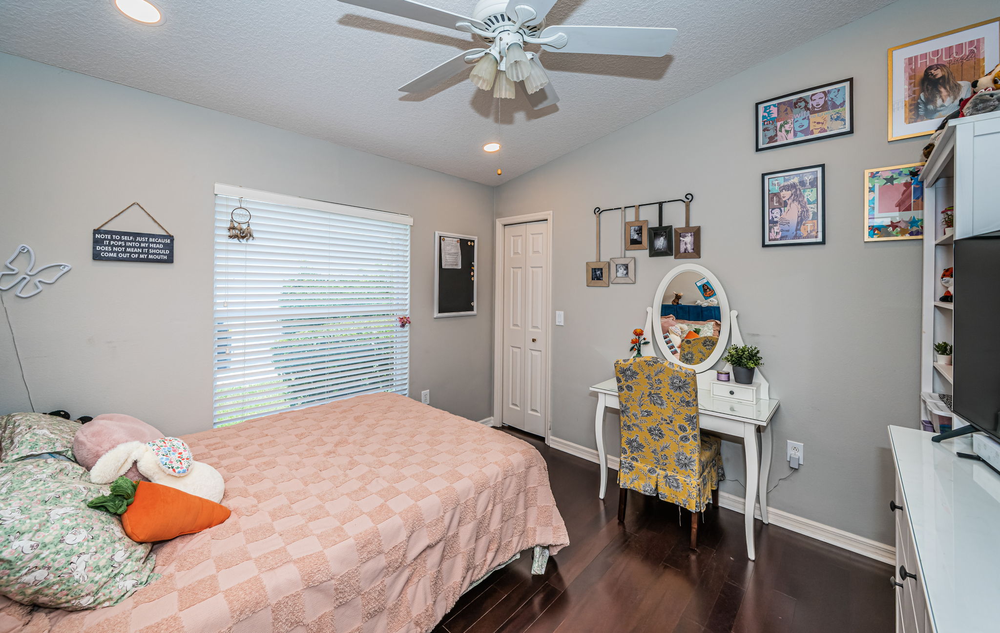Bedroom2