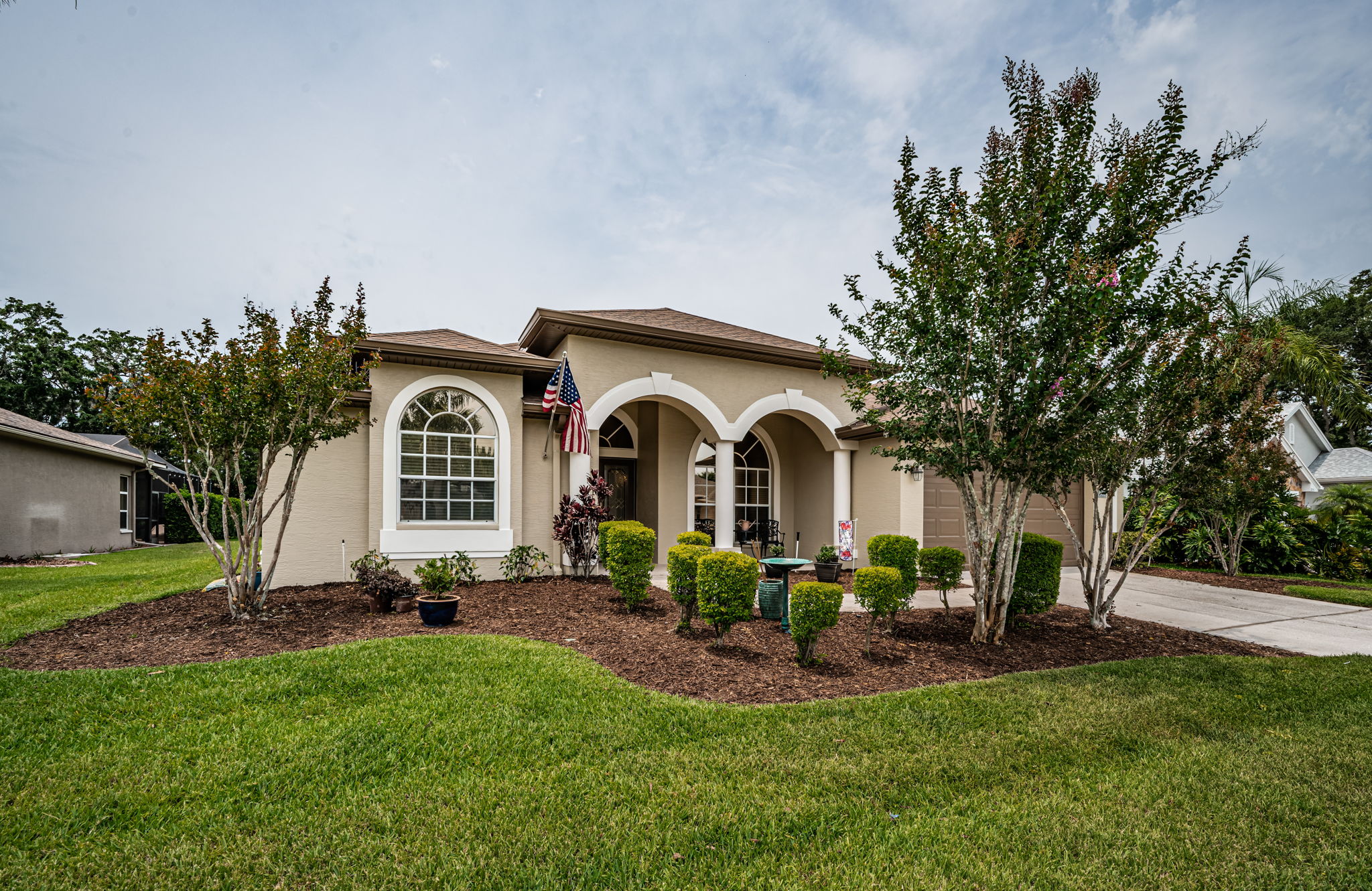 Front Exterior4