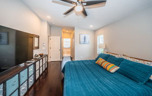 Master Bedroom1b