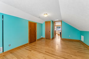 Hillside St-S1809-017.jpg