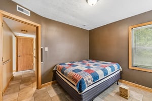 Hillside St-S1809-021.jpg