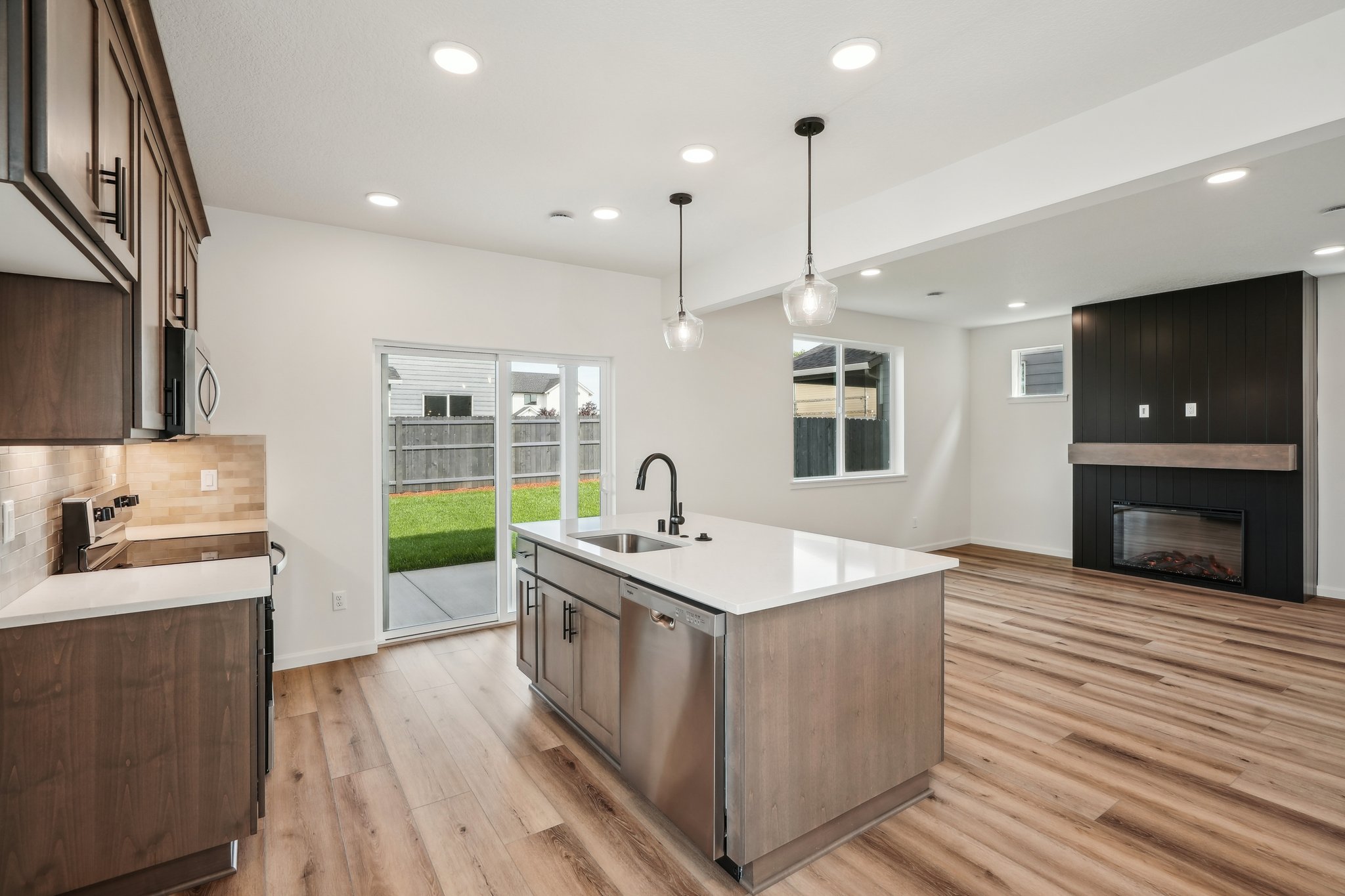 NW 18th Ave-2205-014.jpg