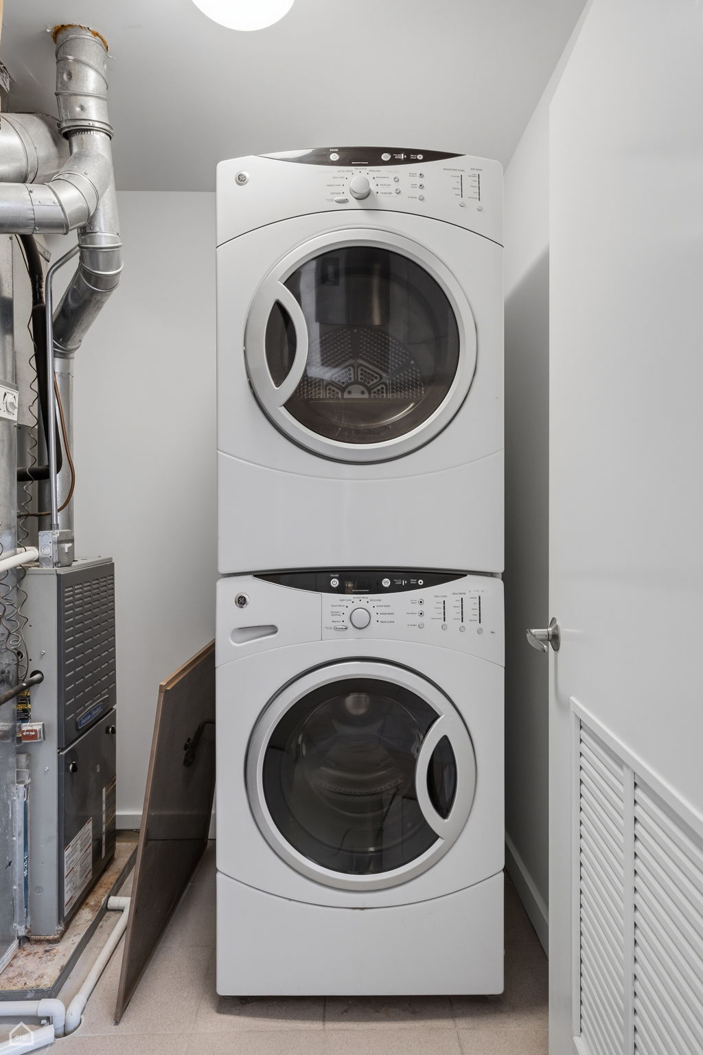 2144 W Schiller St E - Brady Miller_014