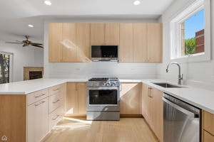 2144 W Schiller St E - Brady Miller_012