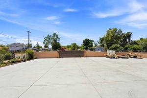  Photo 48