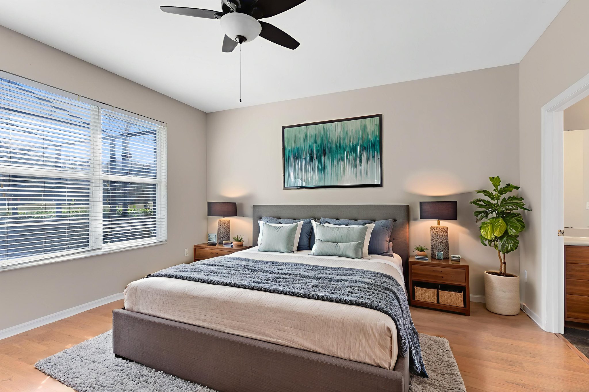 3u1a0369-3u1a0371 virtually staged.jpeg