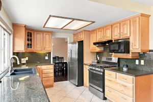 016_F8_2145 Ruby Ave