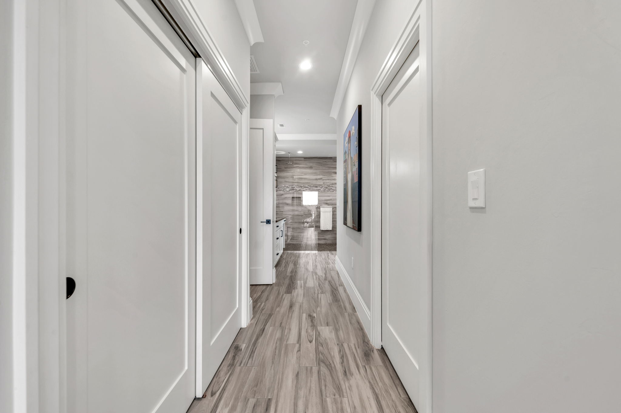 Dressing Area Hallway to Bath