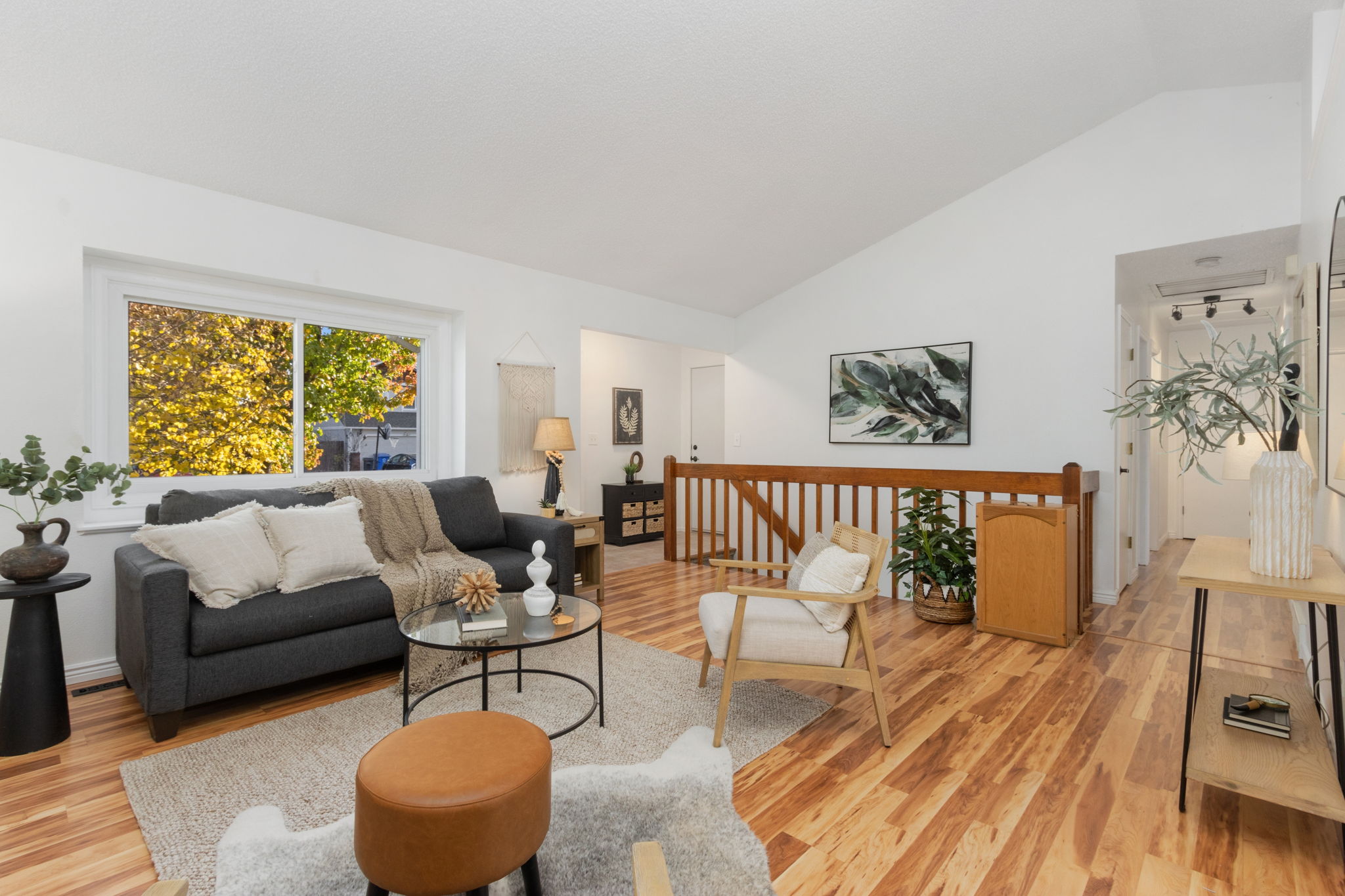 Bright and flowing floorplan
