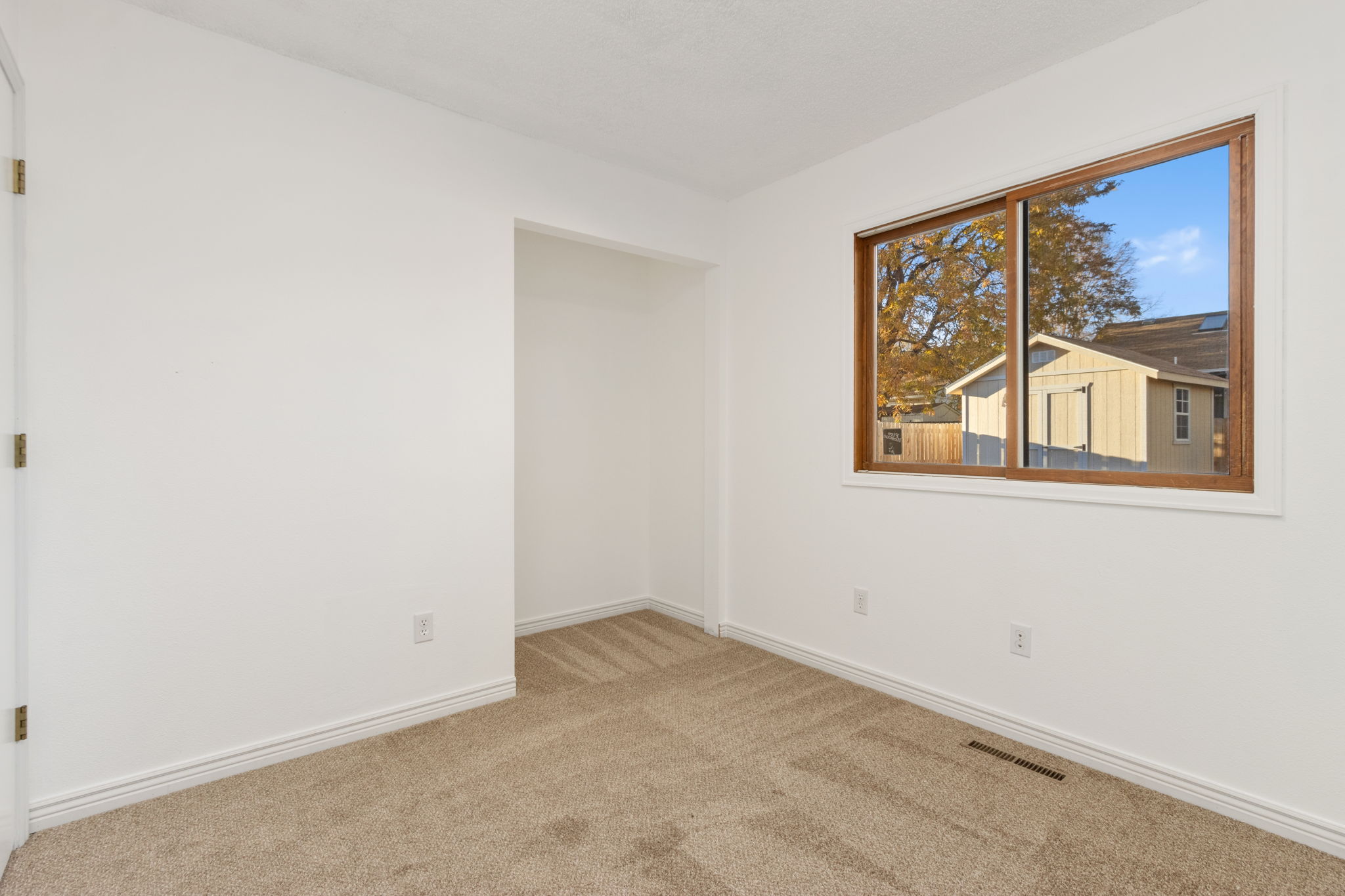 Bedroom 3 - new carpet and new paint on walls