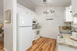 Kitchen - all appliances included