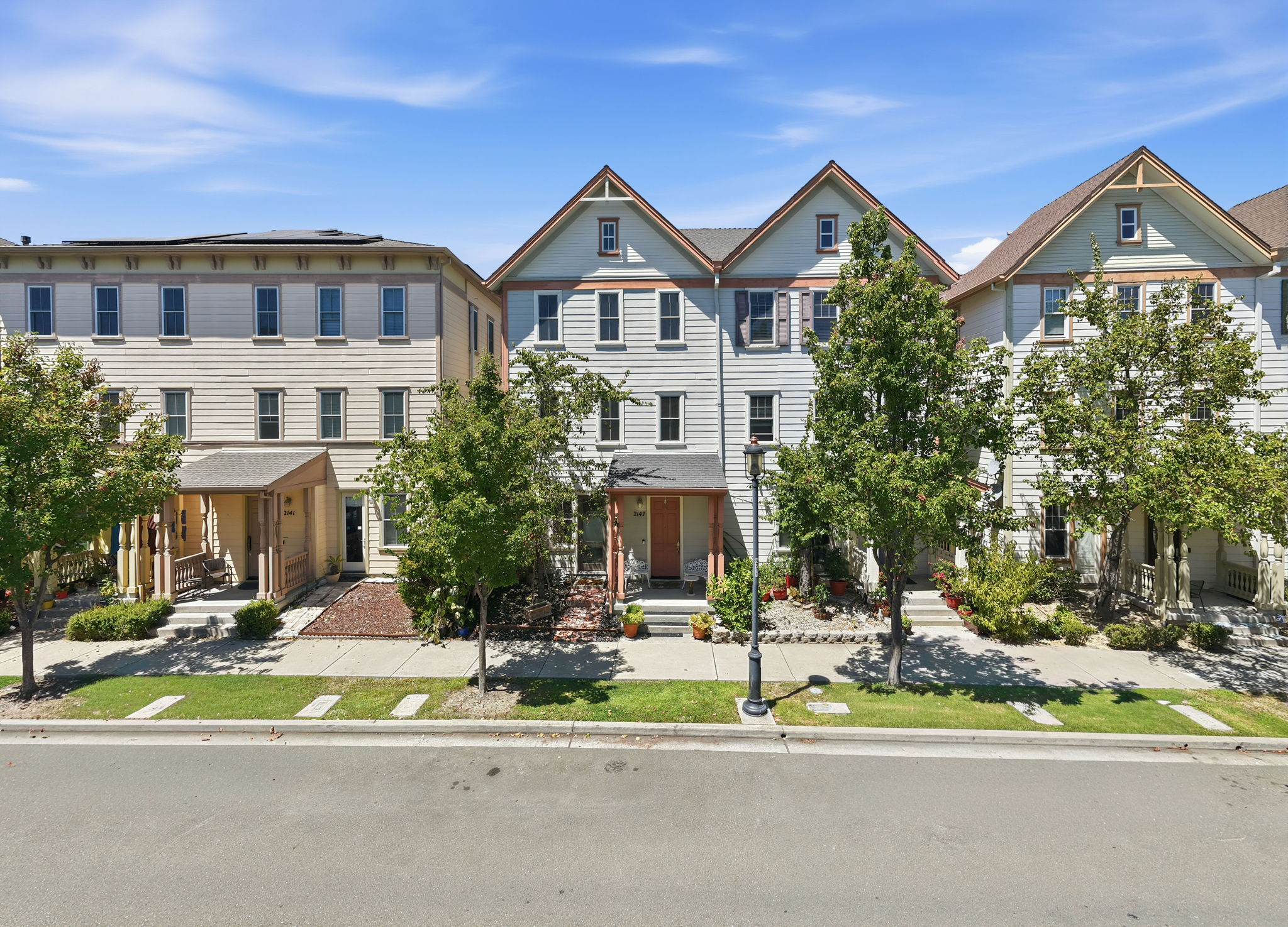  Photo 70