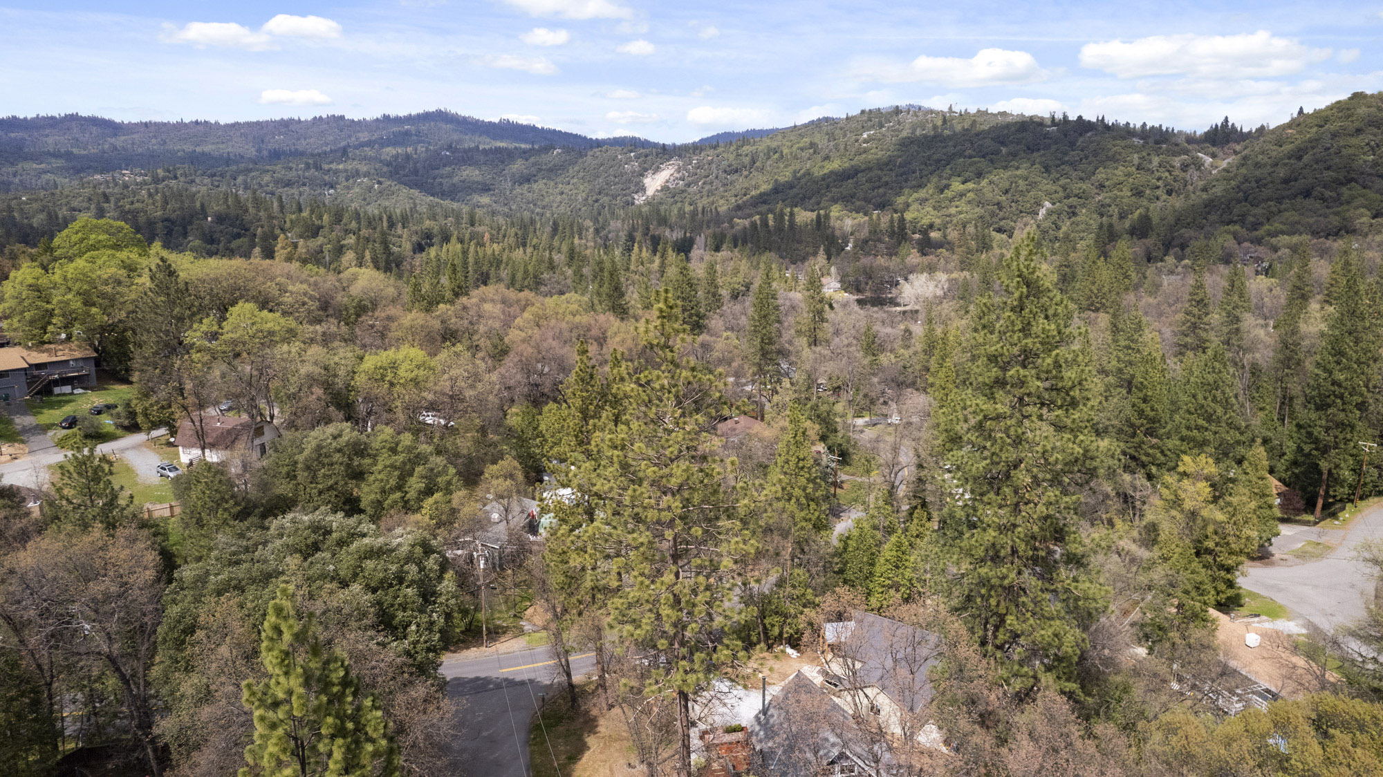 21477 Crystal Falls Dr, Sonora, CA 95370, USA Photo 4