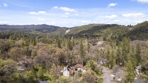 21477 Crystal Falls Dr, Sonora, CA 95370, USA Photo 2