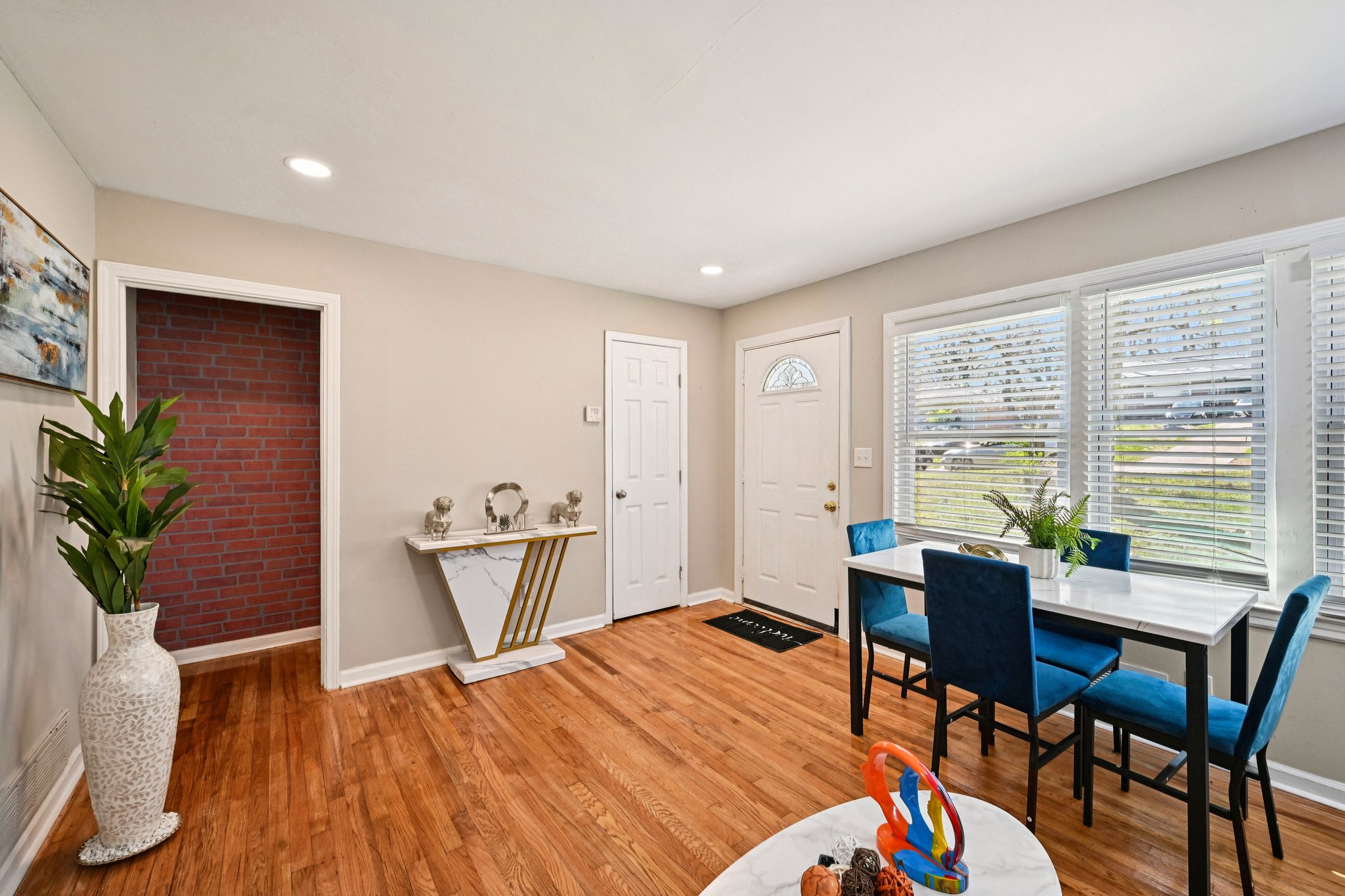 Meador Ave SE-L1403-010.jpg